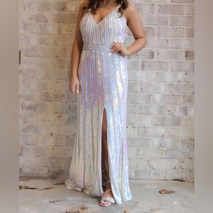 Prom/ Pageant dress size 6 iridescent